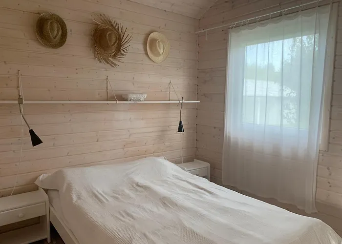 Wrzosowa Zatoka Semesterbostad *